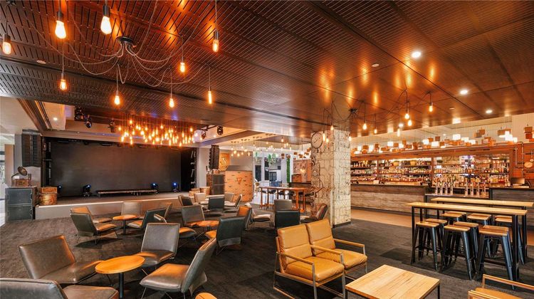 The Reef Hotel Casino Cairns Exterior