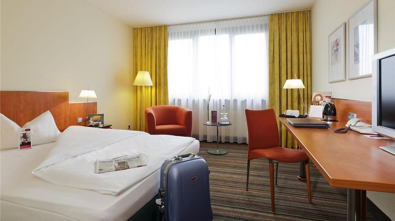 <b>Mercure Hotel Offenburg am Messeplatz Room</b>. Images powered by <a href="https://iceportal.shijigroup.com/" title="IcePortal" target="_blank">IcePortal</a>.