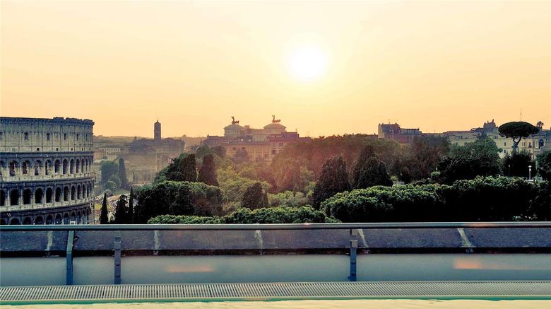 <b>Mercure Roma Centro Colosseo Pool</b>. Images powered by <a href="https://iceportal.shijigroup.com/" title="IcePortal" target="_blank">IcePortal</a>.