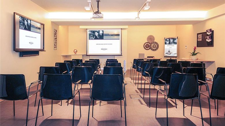<b>Mercure Roma Centro Colosseo Meeting</b>. Images powered by <a href="https://iceportal.shijigroup.com/" title="IcePortal" target="_blank">IcePortal</a>.