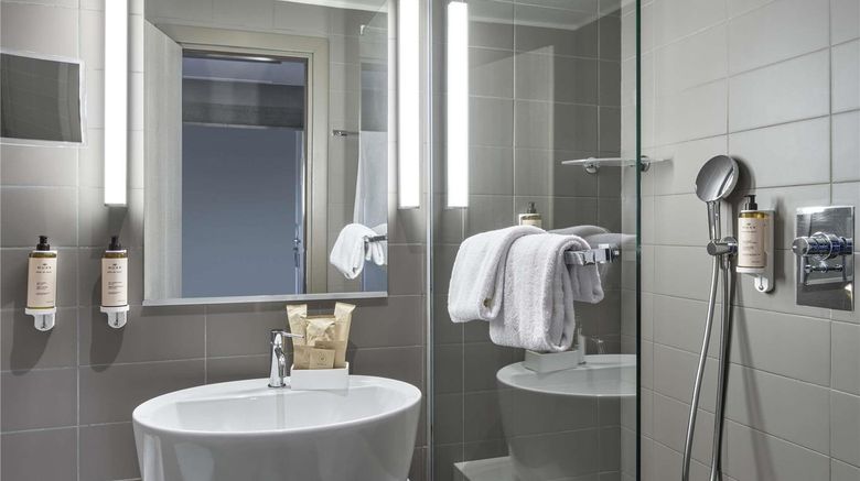 <b>Mercure Roma Centro Colosseo Room</b>. Images powered by <a href="https://iceportal.shijigroup.com/" title="IcePortal" target="_blank">IcePortal</a>.