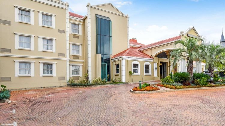 Mercure Hotel Midrand Exterior
