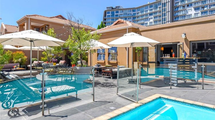 Mercure Hotel Suites Bedfordview Pool