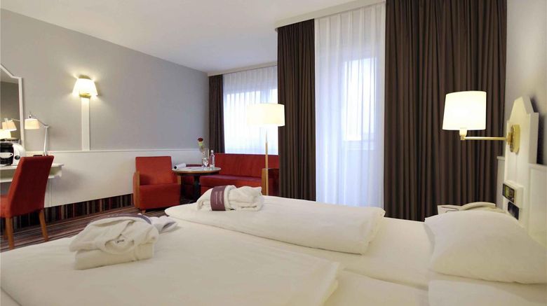 <b>Mercure Bad Hamburg Friedrichsdorf Room</b>. Images powered by <a href="https://iceportal.shijigroup.com/" title="IcePortal" target="_blank">IcePortal</a>.