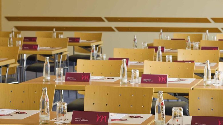 <b>Mercure Bad Hamburg Friedrichsdorf Meeting</b>. Images powered by <a href="https://iceportal.shijigroup.com/" title="IcePortal" target="_blank">IcePortal</a>.