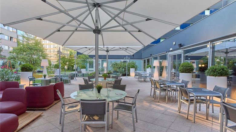 <b>Ibis Zurich City West Restaurant</b>. Images powered by <a href="https://iceportal.shijigroup.com/" title="IcePortal" target="_blank">IcePortal</a>.