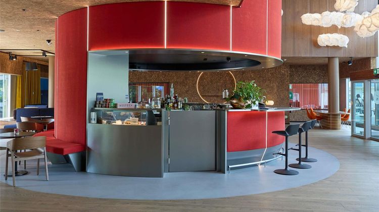 Ibis Zurich City West Exterior