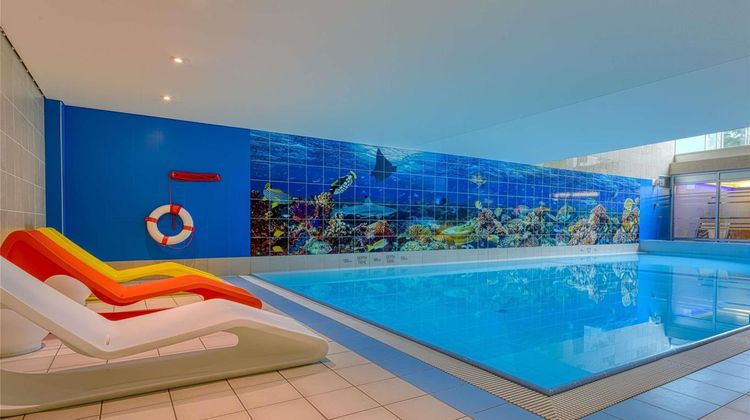 Ibis Zurich City West Pool