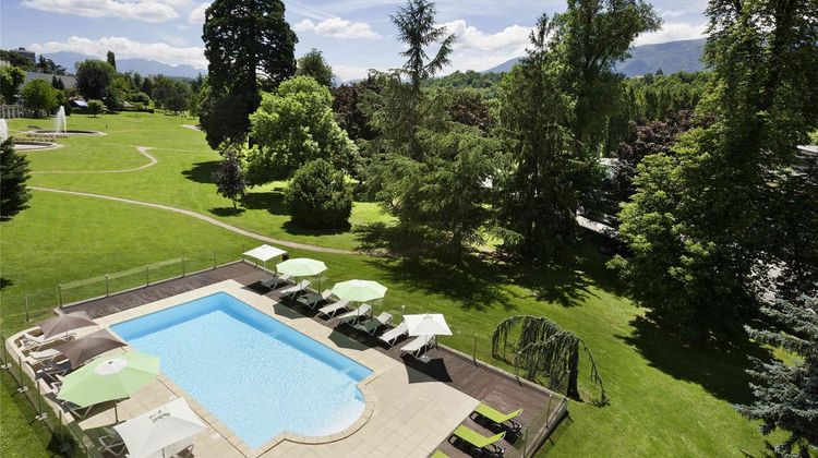 Ibis Styles Aix-les-Bains Domaine de Mar Pool