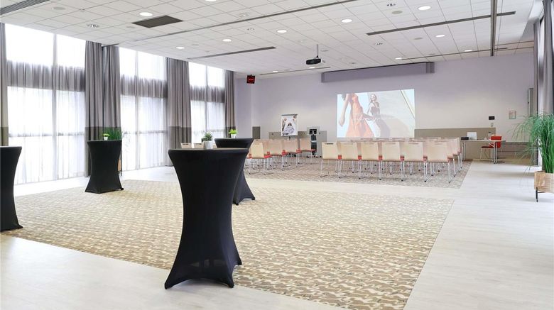 <b>Mercure Grenoble President Meeting</b>. Images powered by <a href="https://iceportal.shijigroup.com/" title="IcePortal" target="_blank">IcePortal</a>.