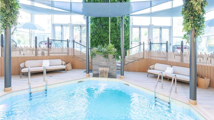 Mercure Grenoble President Pool