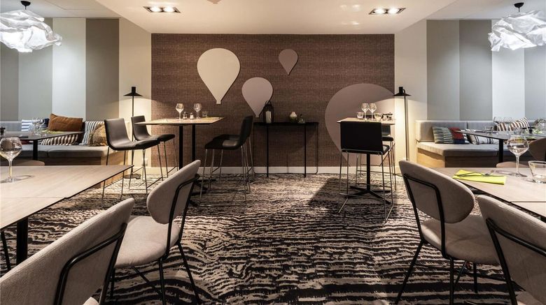 <b>Mercure Grenoble  Meylan Restaurant</b>. Images powered by <a href="https://iceportal.shijigroup.com/" title="IcePortal" target="_blank">IcePortal</a>.