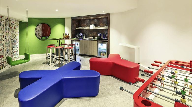 <b>Mercure Grenoble  Meylan Meeting</b>. Images powered by <a href="https://iceportal.shijigroup.com/" title="IcePortal" target="_blank">IcePortal</a>.