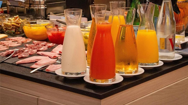 <b>Mercure Beaux Arts Restaurant</b>. Images powered by <a href="https://iceportal.shijigroup.com/" title="IcePortal" target="_blank">IcePortal</a>.