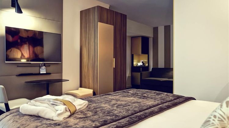 Mercure Plaza Republique Room
