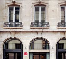 Mercure Plaza Republique Exterior