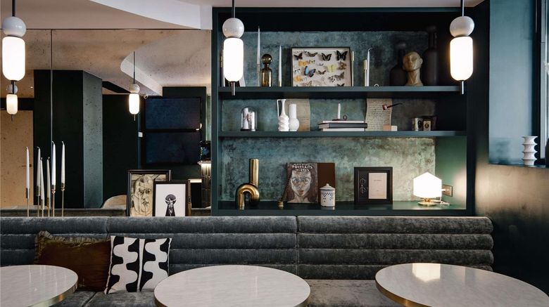 <b>Mercure Paris Plaza Pont Mirabeau Restaurant</b>. Images powered by <a href="https://iceportal.shijigroup.com/" title="IcePortal" target="_blank">IcePortal</a>.