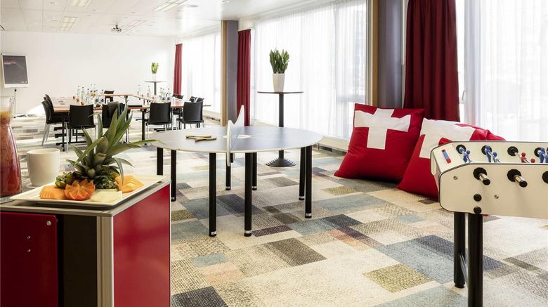 <b>Ibis Zurich Messe Airport Meeting</b>. Images powered by <a href="https://iceportal.shijigroup.com/" title="IcePortal" target="_blank">IcePortal</a>.