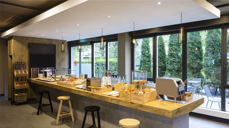 Ibis Zurich Messe Airport Restaurant