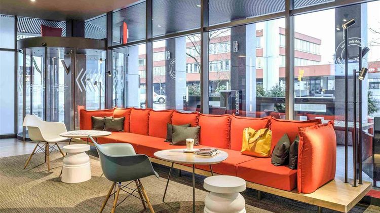 Ibis Baar Zug Exterior