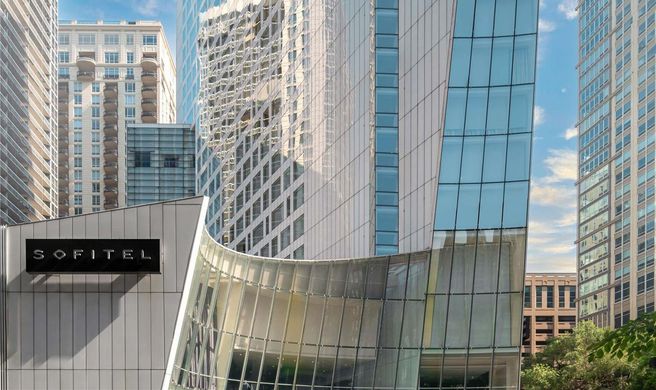 Sofitel Chicago Magnificent Mile Exterior