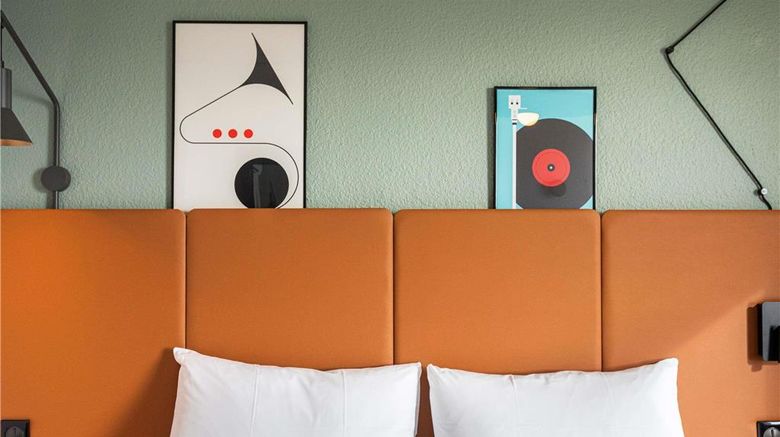 <b>Hotel Ibis Granville Port de Plaisance Room</b>. Images powered by <a href="https://iceportal.shijigroup.com/" title="IcePortal" target="_blank">IcePortal</a>.