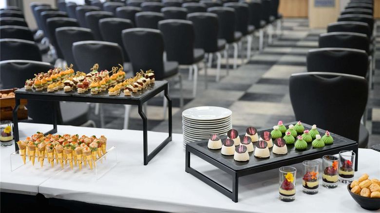 <b>Novotel Szeged Meeting</b>. Images powered by <a href="https://iceportal.shijigroup.com/" title="IcePortal" target="_blank">IcePortal</a>.