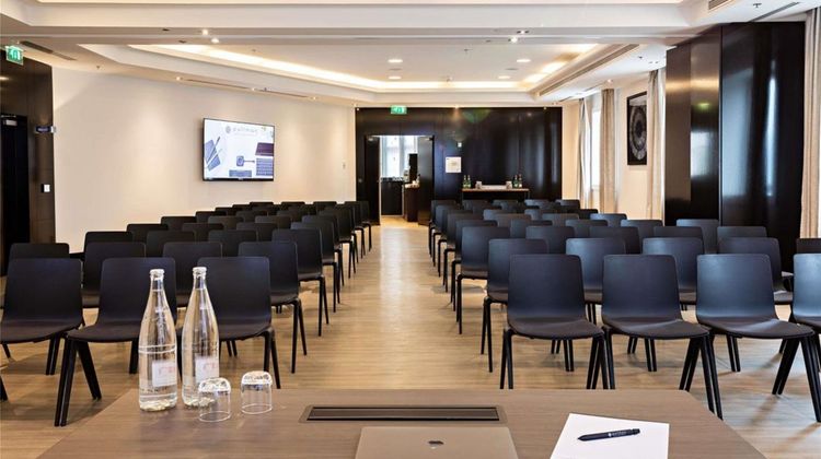 Pullman Paris La Defense Meeting