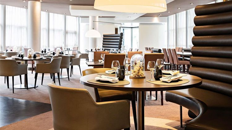 Pullman Paris La Defense Restaurant