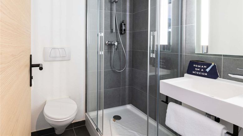 <b>Ibis Strasbourg Centre Gare Room</b>. Images powered by <a href="https://iceportal.shijigroup.com/" title="IcePortal" target="_blank">IcePortal</a>.