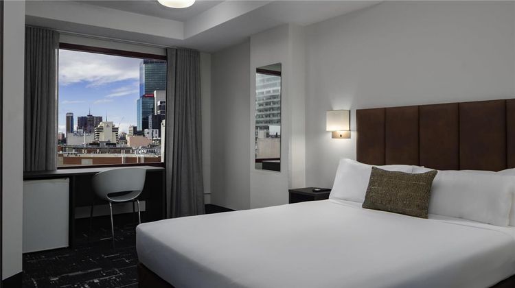 Mercure Melbourne City Centre Room