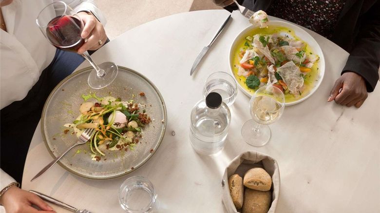 <b>Mercure Montpellier Centre Restaurant</b>. Images powered by <a href="https://iceportal.shijigroup.com/" title="IcePortal" target="_blank">IcePortal</a>.