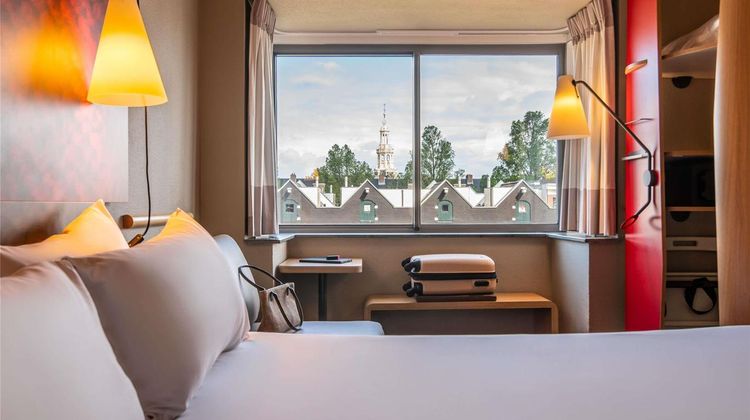 Ibis Amsterdam Stopera Room