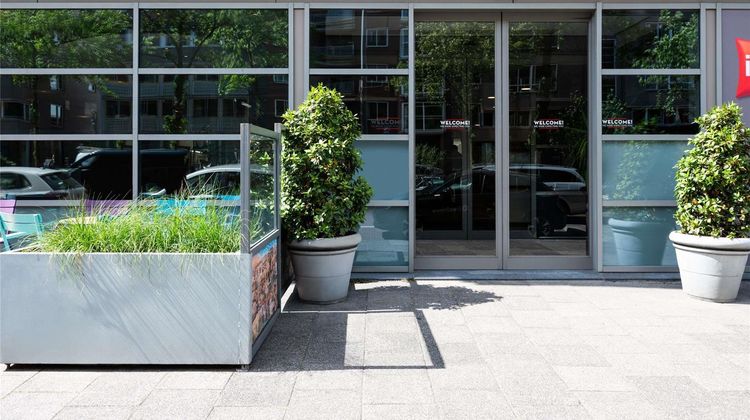 Ibis Amsterdam Stopera Exterior