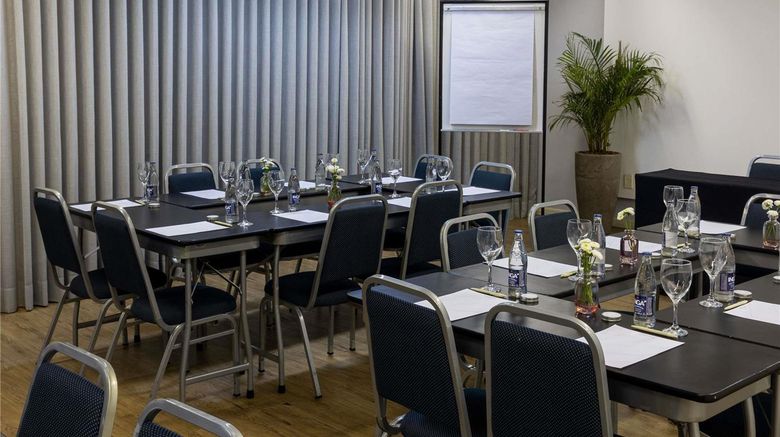 <b>Mercure Belo Horizonte Savassi Hotel Meeting</b>. Images powered by <a href="https://iceportal.shijigroup.com/" title="IcePortal" target="_blank">IcePortal</a>.