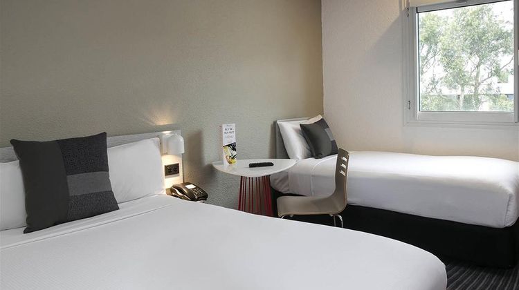 Ibis Sydney Airport Room