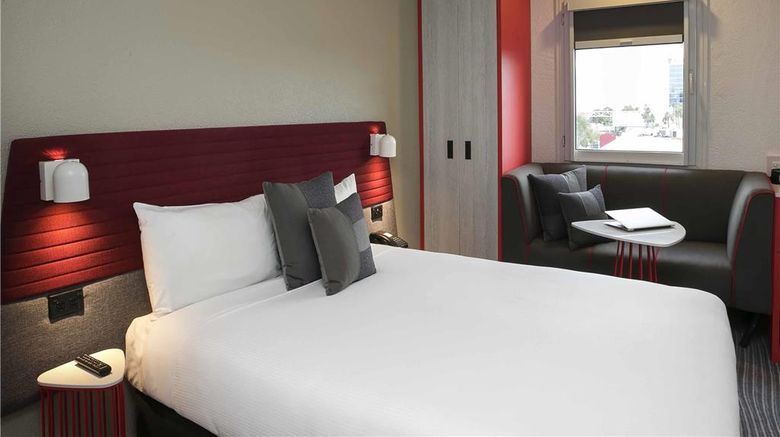 <b>Ibis Sydney Airport Room</b>. Images powered by <a href="https://iceportal.shijigroup.com/" title="IcePortal" target="_blank">IcePortal</a>.