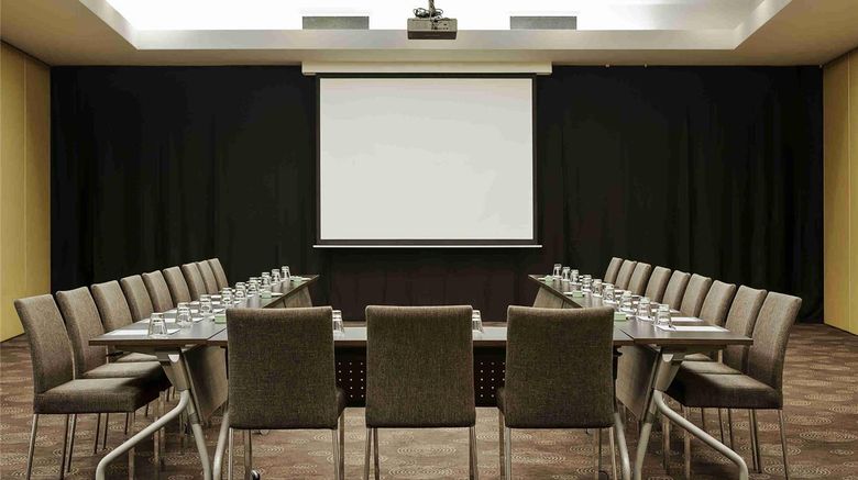 <b>Ibis Auckland Ellerslie Meeting</b>. Images powered by <a href="https://iceportal.shijigroup.com/" title="IcePortal" target="_blank">IcePortal</a>.