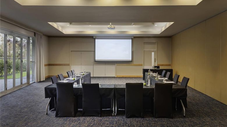 <b>Novotel Ellerslie Meeting</b>. Images powered by <a href="https://iceportal.shijigroup.com/" title="IcePortal" target="_blank">IcePortal</a>.