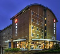 Ibis Leicester Exterior