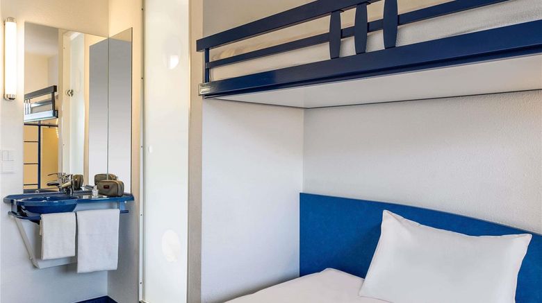 <b>Ibis Budget Krefeld Messe Room</b>. Images powered by <a href="https://iceportal.shijigroup.com/" title="IcePortal" target="_blank">IcePortal</a>.