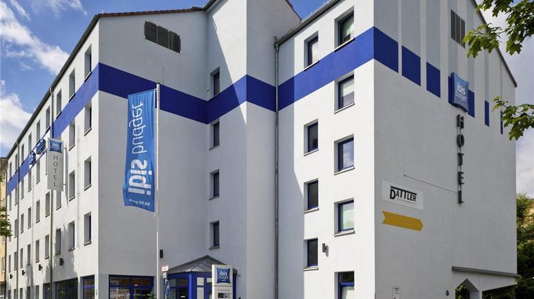 Ibis Budget Munich City South Exterior. Images powered by <a href="https://iceportal.shijigroup.com" target="_blank" rel="noopener">Ice Portal</a>.