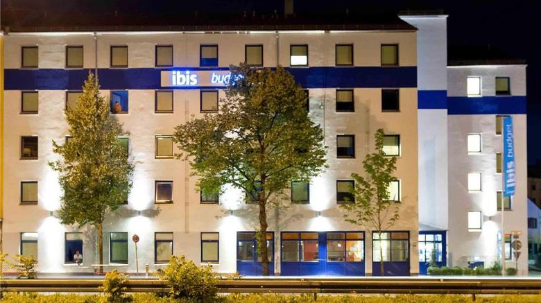 <b>Ibis Budget Munich City South Exterior</b>. Images powered by <a href="https://iceportal.shijigroup.com/" title="IcePortal" target="_blank">IcePortal</a>.