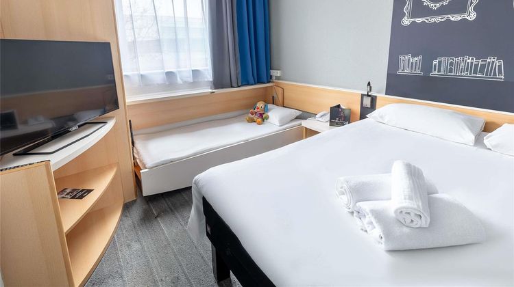 Ibis Poznan Stare Miasto Room