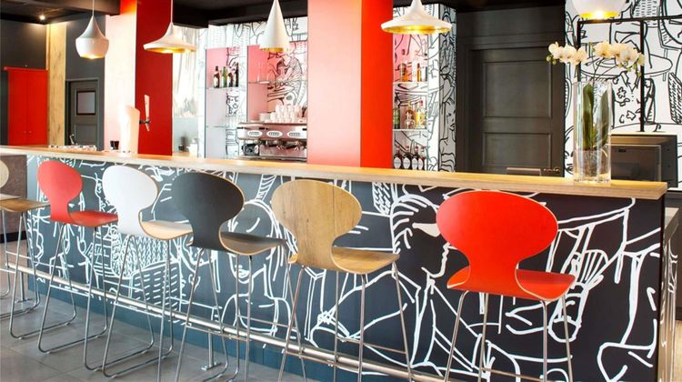 Ibis Poznan Stare Miasto Exterior