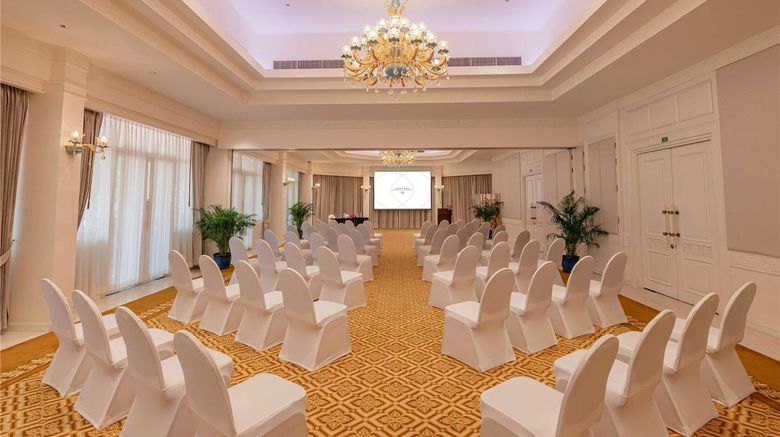 <b>Sofitel Angkor Phokeethra Golf & Spa Meeting</b>. Images powered by <a href="https://iceportal.shijigroup.com/" title="IcePortal" target="_blank">IcePortal</a>.