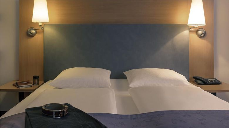 <b>Mercure Frankfurt Eschborn Sued Room</b>. Images powered by <a href="https://iceportal.shijigroup.com/" title="IcePortal" target="_blank">IcePortal</a>.