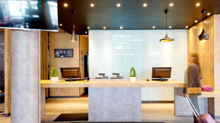 ibis Warszawa Ostrobramska Exterior