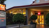Ibis Barcelona Cornella Exterior