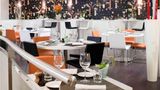 <b>Novotel Geneva Centre Restaurant</b>. Images powered by <a href="https://iceportal.shijigroup.com/" title="IcePortal" target="_blank">IcePortal</a>.